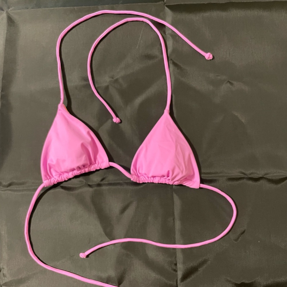 NWOT Victoria's Secret Lavender Triangle Bikini Top - XS
